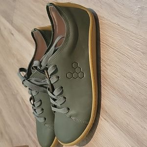 Vivo Barefoot Addis Leather Sneakers